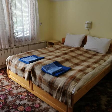 Самостоятелни Стаи В Къща За Гости Балкан Ribarica Exterior foto